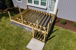 Mositure protection: How to prevent decking failures Image