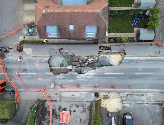 Godstone: People evacuated after sinkhole set to be out of their homes for months Image