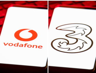 Mobiles mega merger of Vodafone and Three gets go ahead from regulator Image