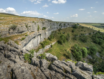 £66000 average house price premium ‘to buy home in National Park’ Image