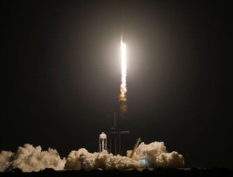 How the safety record for SpaceX and Blue Origin compare Image