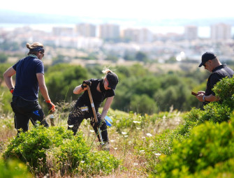Madeleine McCann search in Algarve called off after three days finding ‘nothing of consequence’ Image