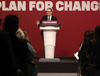 Starmer vows to take on ‘alliance of naysayers’ with planning reform Image