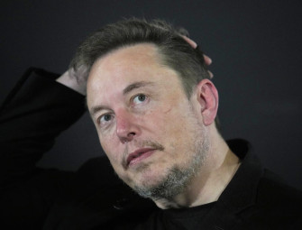 Thousands object to Tesla bid to supply energy to UK homes Image
