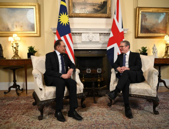 Malaysian firm commits £4bn to UK as leaders Starmer and Anwar meet Image