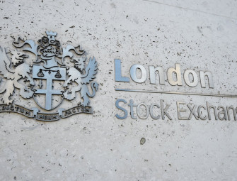 FTSE 100 up as investors pin hopes on US rate cut Image