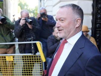 Housing Secretary to speed up building in light of latest slow planning figures Image