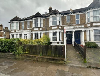 A Lewisham basement only accessible via the flat above it is heading to auction for £500 Image