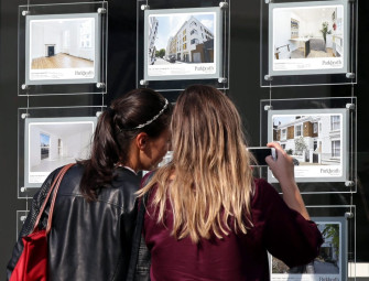 First-time buyer penalty: new buyers are paying eight per cent over asking price for first homes Image