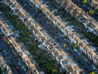 Bungalows balloon but flats shrink – analysis into changes in typical home sizes Image