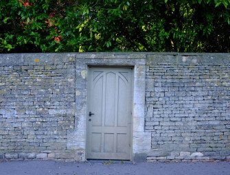  When do garden wall building regulations apply? Our expert explains what to know  Image