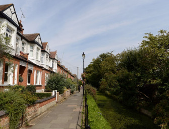 London homes slightly more affordable but still only in reach for top 10% of earners Image