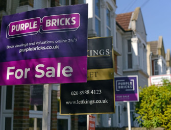 Home sellers are pricing tactically — heres how buyers can beat the asking price Image