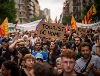 Spain launches Airbnb crackdown as 65000 holiday listings ordered to be blocked over rule violations  Image