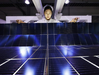  The UK must ditch imported solar panels and build its own industry experts say  Image