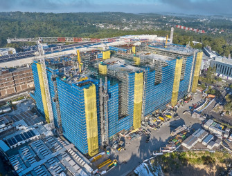 Multiplex tops out John Hunter Health and Innovation Precinct Image