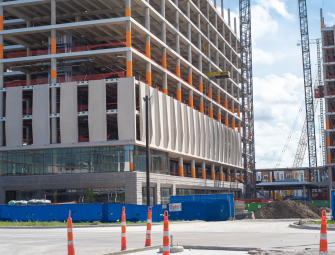 Construction backlog slips from 2-year high Image