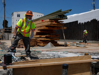 Private construction pullback drags down overall spending Image