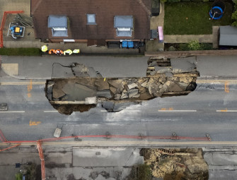 Properties around sinkhole may still be at risk local councillor says Image