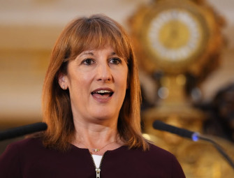 No 10 refuses to say if Rachel Reeves broke Ministerial Code over rental licence Image