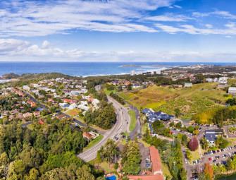 New pedestrian link opens over Pacific Highway in Coffs Image