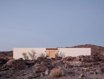 Ryan Leidner Architecture creates home and studio in High Desert Image