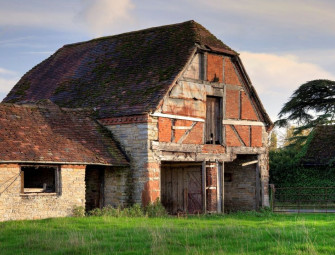  15 warning signs that a barn conversion could end up being a money pit  Image