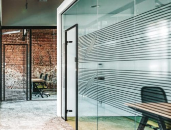 Manifestations key to a safety first approach to glass Image