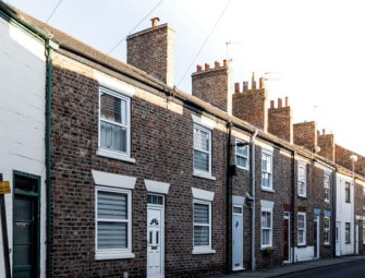 Number of empty homes rises to 998784 Image