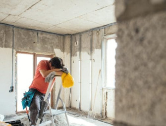 New British suicide prevention standard in development for the workplace Image