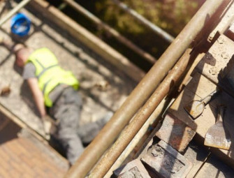 Construction industry lost 400000 work days in 2023/24 due to workplace injuries Image