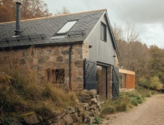 Moxon Architects revives residential ruin using Scottish craftsmanship and local tradespeople Image