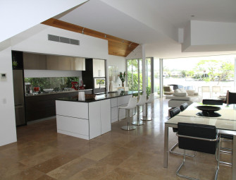 Transform Your Kitchen into the Ultimate Hosting Space Image