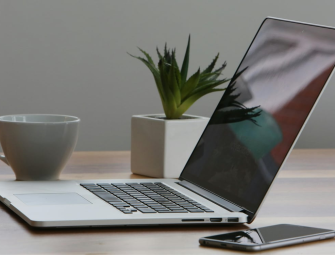 Best website building sites to boost your businesss online presence Image