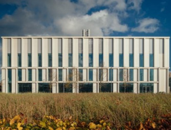 Reiach and Hall Architects renews dated science facilities at the University of Aberdeen Image