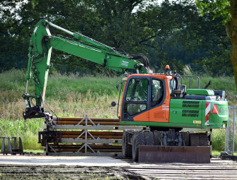 The Importance of Safety in Machinery Lifting Image