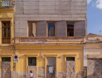 XStudio transforms abandoned bar in Gran Canaria into a workshop and apartment Image